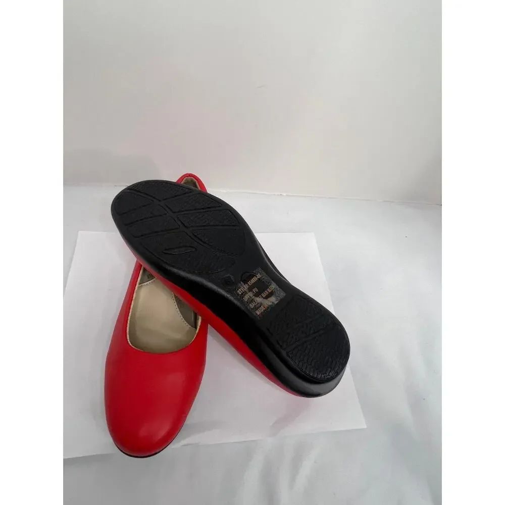 Red Pleather Womens Size 6 1/2 Red Pumps NNB!
